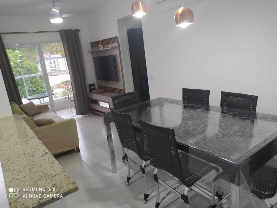 Apartamento Toninhas Ap Novo E Mobiliado Com Piscina